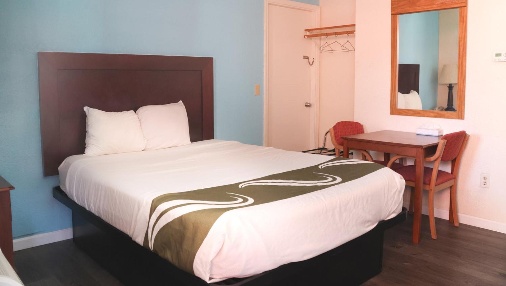 Chippewa Motel Mount Pleasant Extérieur photo